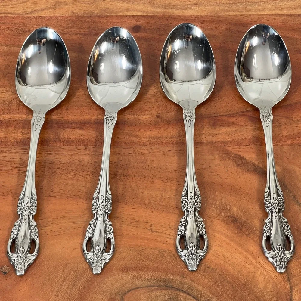 Oneida Raphael USA Silverplate Soup‎ Spoons Set of 4 Elegant Floral